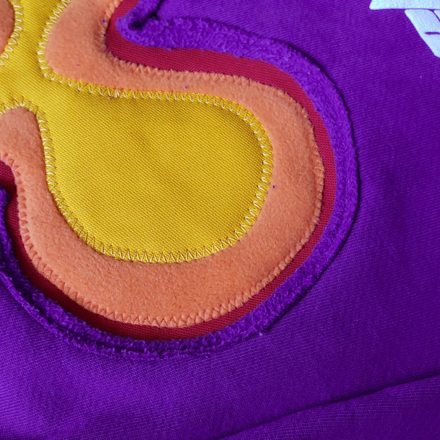 THRMLVZN Crewneck Purple sz M/L